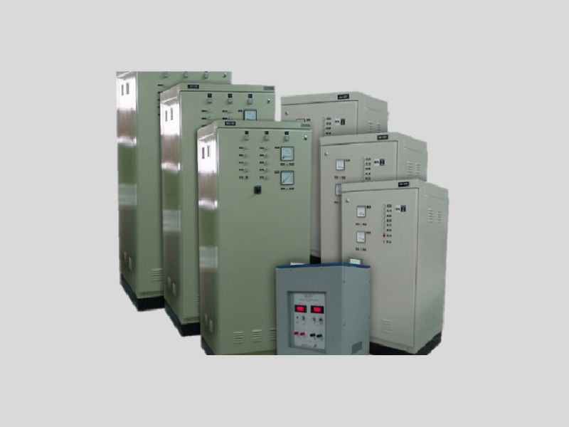 INDUSTRIAL BATTERY CHARGER
